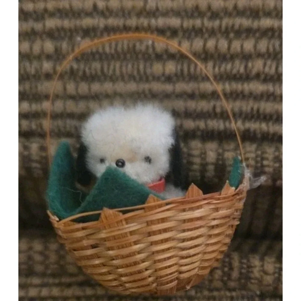 Vintage ARA? 1960's Austria Dog Dalmation In‎ Basket Toy  1.25